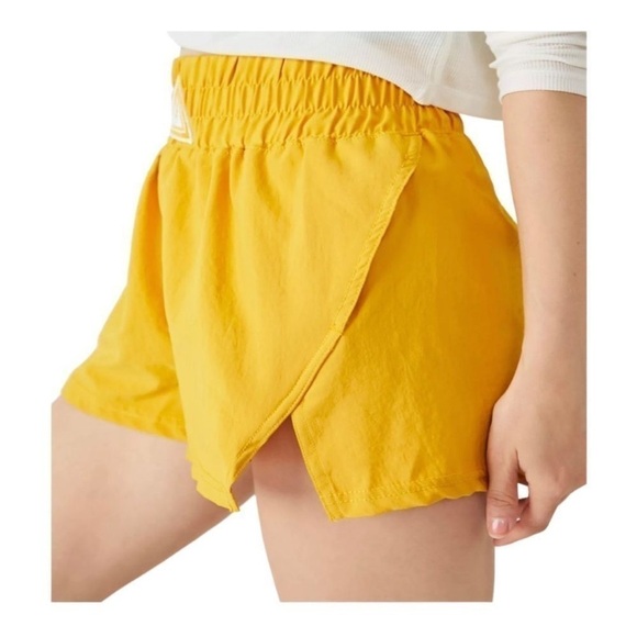 NWT Free People Movement Next Round Short Swaying Sunflowers - Picture 3 of 11